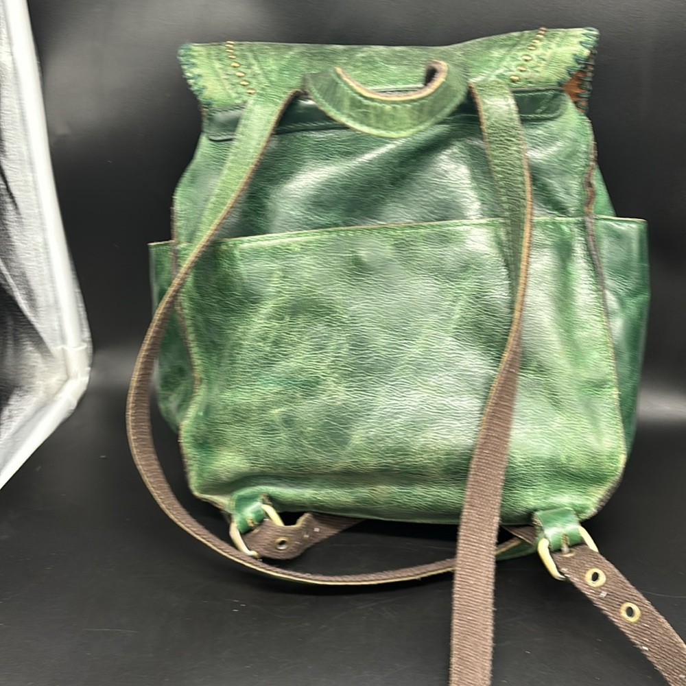 Patricia Nash
Jovanna Leather Backpack - Picture 5 of 9